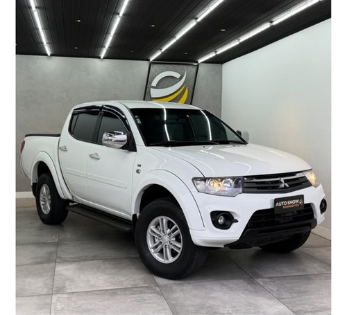 Mitsubishi L200 Triton 3.5 HPE 4X4 CD V6 24V FLEX 4P AUTOMÁTICO