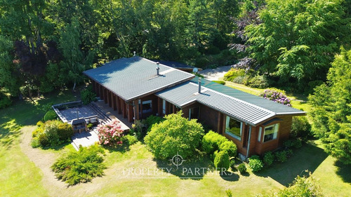 Casa Con Linda Playa En Lago Panguipulli
