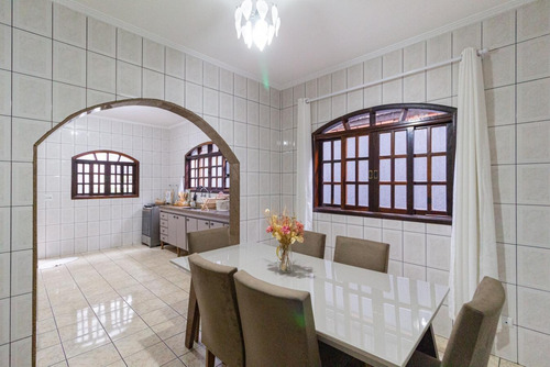 Casa Para Venda Com 3 Quartos 3 Banheiros Sendo 1 Suite