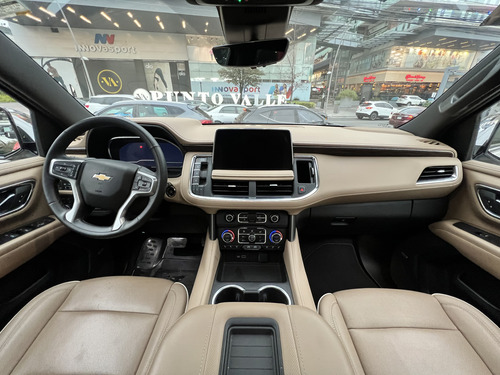 Chevrolet Tahoe Premier SUV "F"