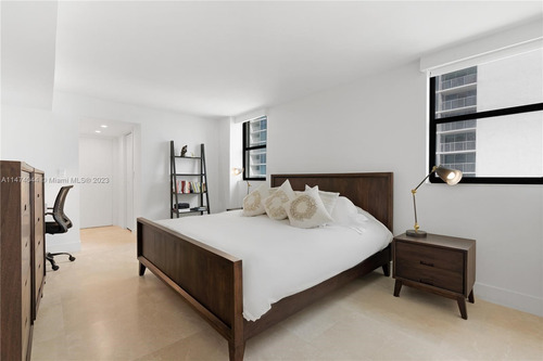 Departamento En Venta Ubicado En 2301 Collins Ave, Miami, Florida