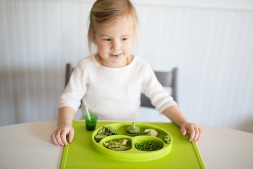Imagen 6 de 7 de Mini Feeding Ezpz Plato Cuchara Tenedor Silicona Maternelle