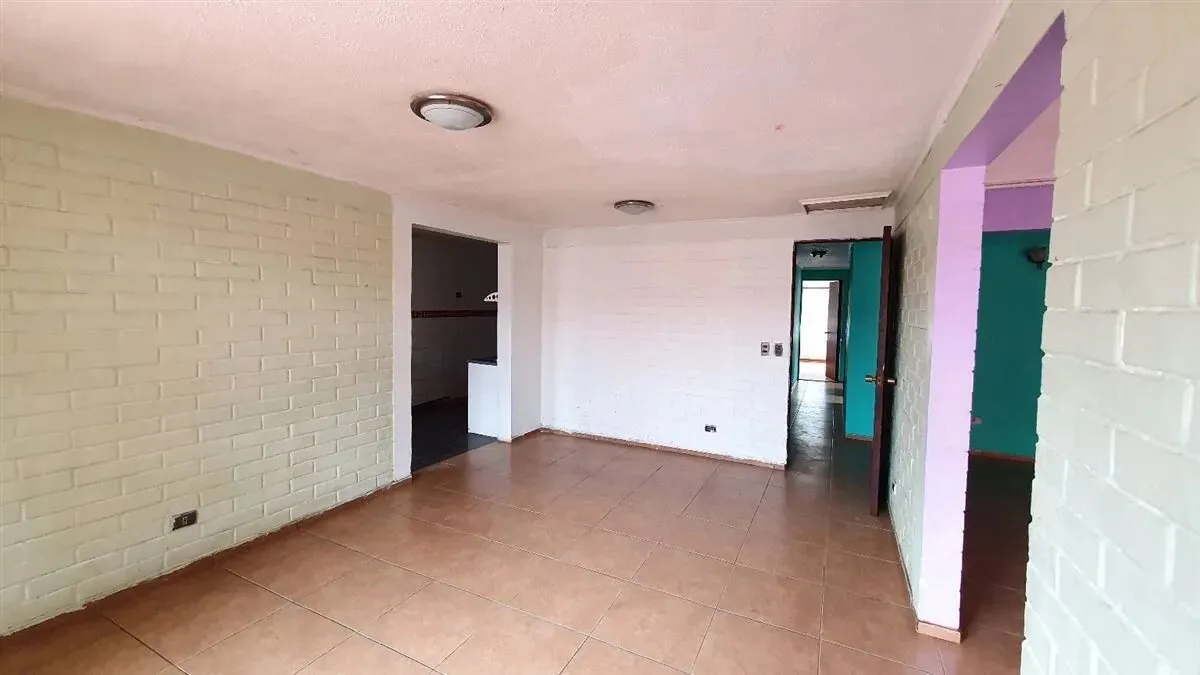 Imagen 3 de 13 de Casa En Venta De 5 Dorm. En Peñalolén