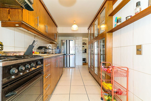 Departamento En Venta De 2 Dorm. En Providencia
