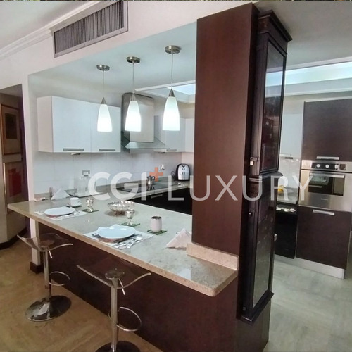 Cgi+ Luxury Lecheria Vende Amplio Apartamento Planta Baja, En Siete Mares