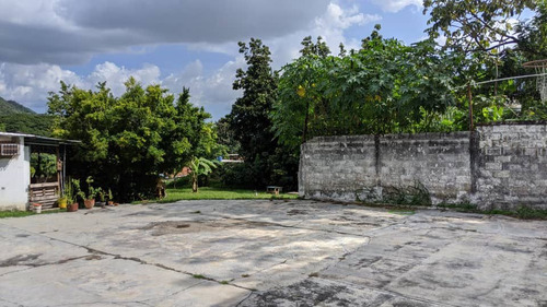 Beraca 007 Ofrece En Venta Casa En Sector Valle Verde- Limón, Maracay.