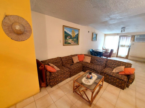 Imagen 2 de 15 de Arrendamiento Townhouse Puerto Morro Puerto La Cruz