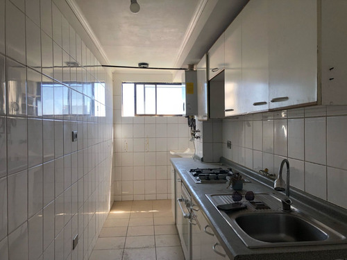 Práctico Dpto. 3d+2b+1e+1b, En Condominio M. Vicente Valdés.
