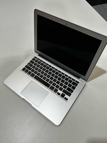 Macbook Air 13 (2018), I5, 8gb, 120gb, Ios Actualizado.