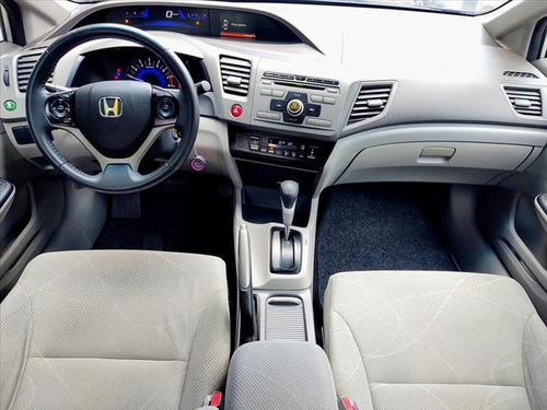 Imagem 13 de 14 de Honda Civic Honda Civic 1.8 Lxs 16v Flex Automático 2013