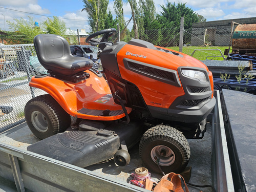 Tractor Corta Pasto