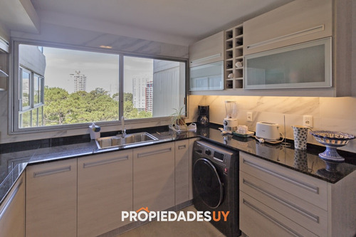 Apartamento En Venta En Roosevelt Punta Del Este, 2 Dormitorios, 2 Baños
