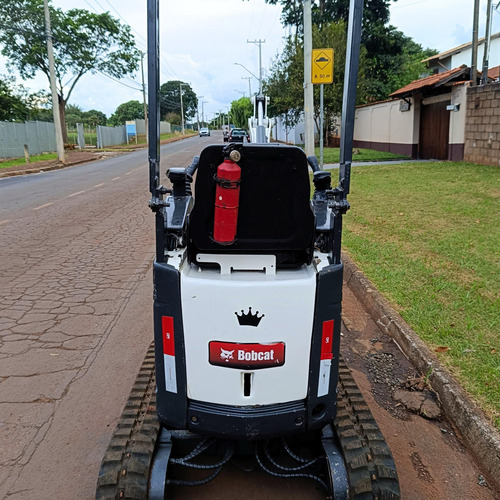 Mini Escavadeira Bobcat 418 - Ano 2012
