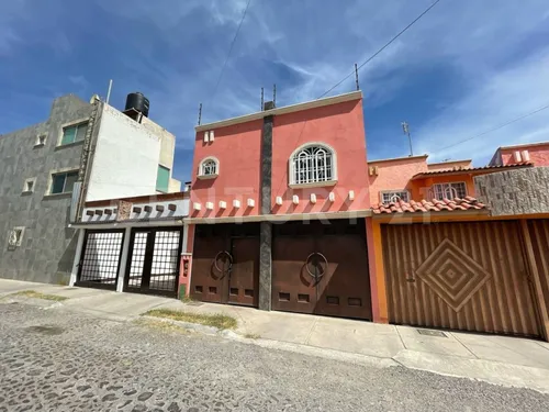 Casa En Renta En Jardines Del Valle, San Juan Del Río, Querétaro.