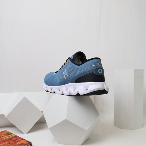 Tenis On Cloud X 3 Hombre Mujer