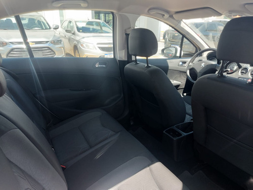 Peugeot 408 2.0 Allure 143cv