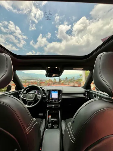 Volvo XC40 2.0 R-design