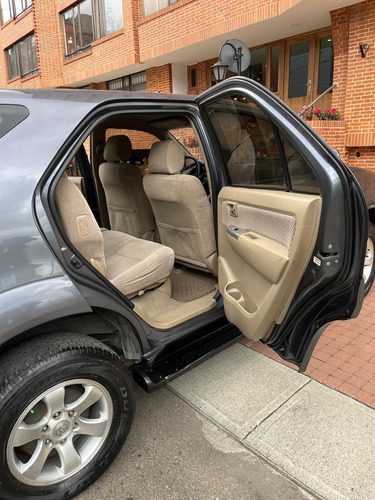 Toyota Fortuner 2.7l