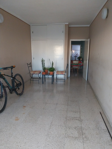 Casa Con Patio. Córdoba, San Francisco 150 Metros Cubiertos