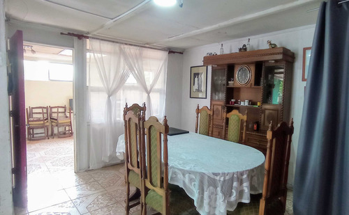 Vende Cómoda Casa Esquina La Florida Talca (73529)