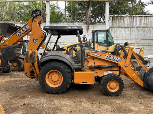 Retroexcavadora Case 580n 2014