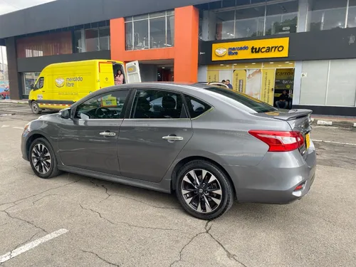 Nissan Sentra 1.8 B17 Fl Sr