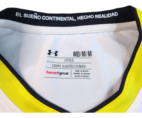 Camiseta Local Colo Colo 2016, #7 Paredes, Under Armour, M (Usado)
