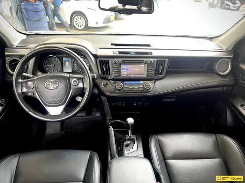 Toyota RAV4 2.5 Xroad
