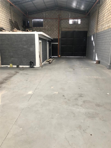 Imagen 4 de 11 de Galpón- 300 M2 C/ Oficina Y Vestuario - -lote 10x30 - Con Renta