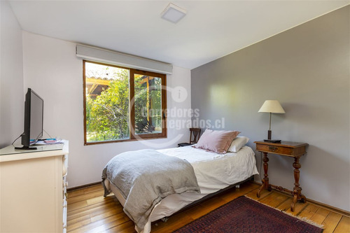 Casa En Venta En Lo Barnechea