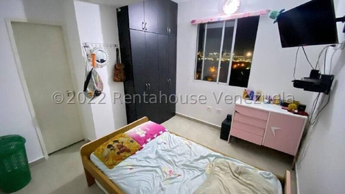 Imagen 15 de 30 de Apartamento En Venta Al Oeste De Barquisimeto Cocina Con Acabados Italianos Concepto Abierto Gabriela C. #23-15395