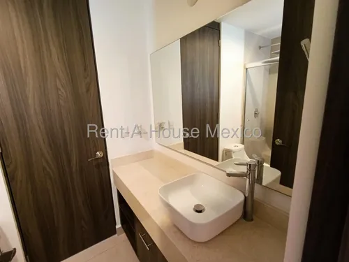 Se Renta Casa En Zibata Condominio Ankara Ofrece 3 Recamara Una En Pb Qh25-2527