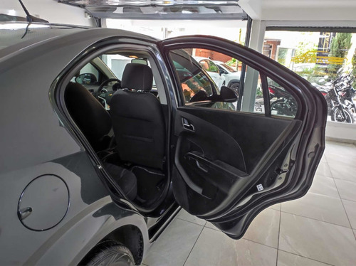 Imagen 7 de 15 de Chevrolet Sonic 2018 Full