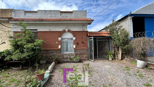 Casa En Venta En Barrio Lavalleja De 4 Dormitorios