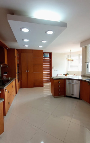 Imagen 7 de 20 de Casa En Venta Con Piscina Club De Campo San Antonio De Los Altos