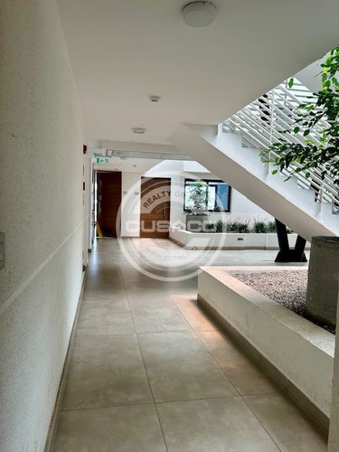 Hermoso Departamento En Venta De 4 Dorm. En La Reina