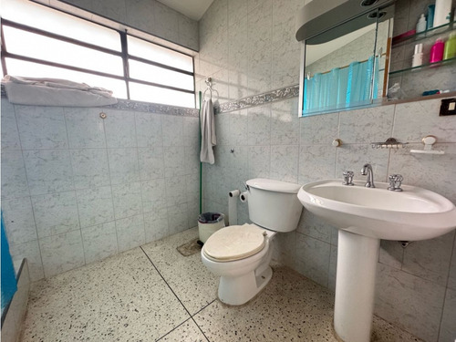 Se Vende Casa 500m2 Santa Marta 3267