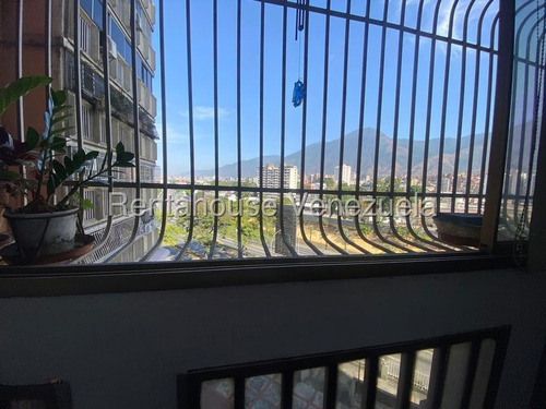 Estupendo Apartamento En Venta Con Excelente Ubicación Colinas De La California