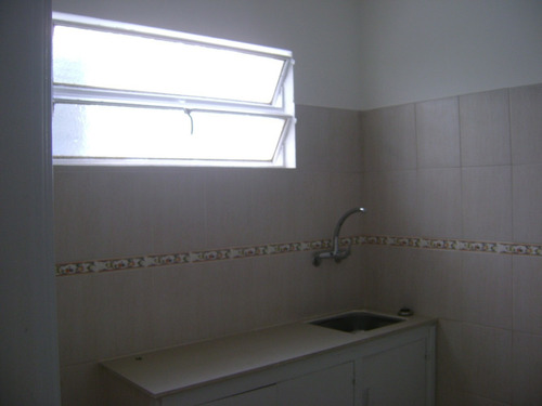 Imagen 1 de 14 de Apartamento De 1 Dormitorio En 1er Piso Excelente Ubicación