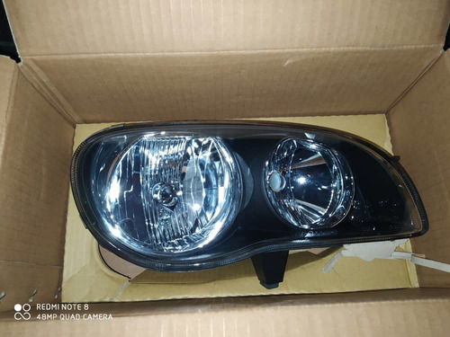 Faros Delanteros Toyota Corolla 2001/2002 Pantallita