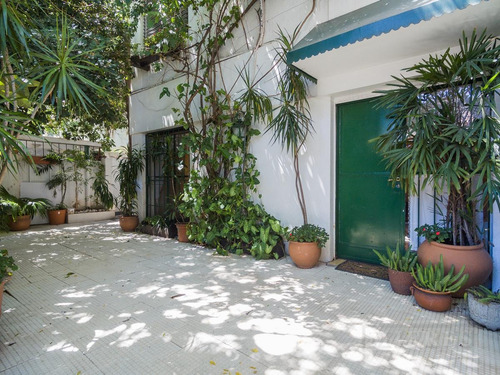 Imagen 2 de 12 de Ph En Venta En El Centro De San Isidro.