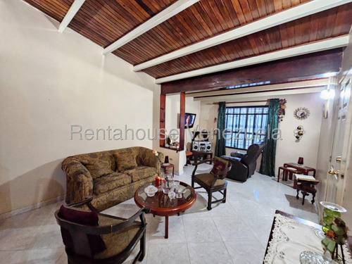 En Venta Casa En La Morita Urbanismo Privado Amplias Habitaciones Y Garaje Urb Roraima Estef 25-21539