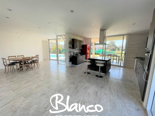 Casa En Venta En Haras Santa Maria, Escobar, G.b.a. Zona Norte