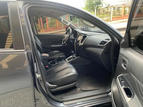 Mitsubishi L200 Gls Se Tp 2500cc Td 4x4 7ab Abs Modelo 2022