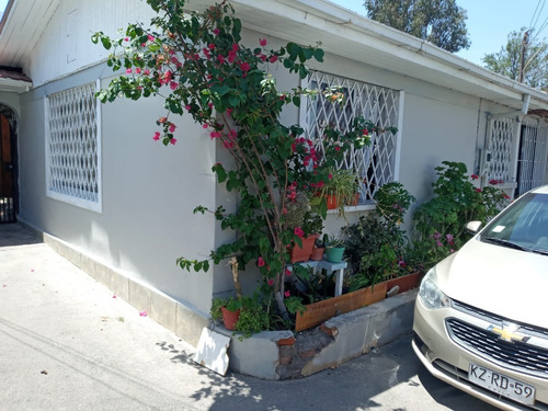 Imagen 16 de 17 de Casa En La Villa La Reina Frente Al Hospital Militar