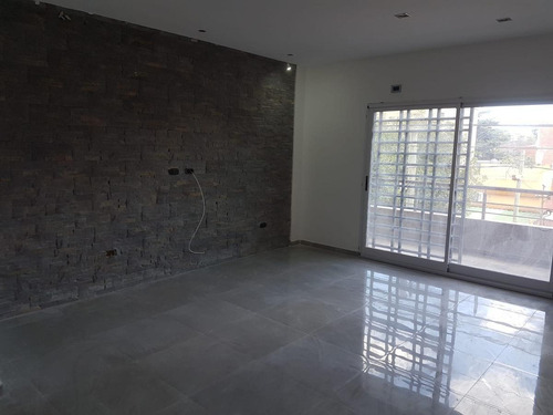 Imagen 1 de 6 de Departamento - Lanús Oeste