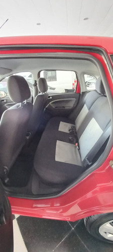 Imagen 8 de 9 de Ford Fiesta Ambiente Plus 5p