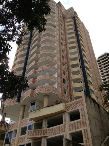 Imagen 1 de 14 de Assad Garden. Apartamento 3 Habitaciones + Den 3 Baños Y 1/2