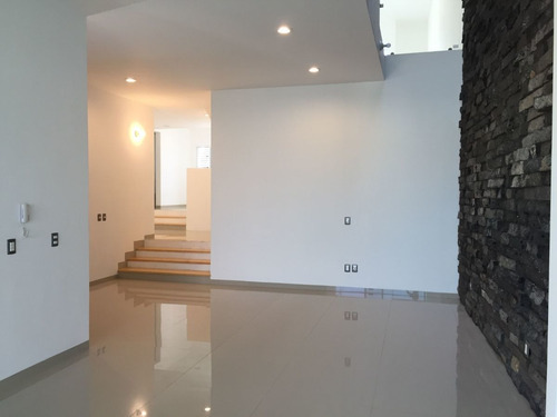 Imagen 28 de 30 de Preciosa Residencia De Autor En Cumbres Del Lago, 4 Habitaci