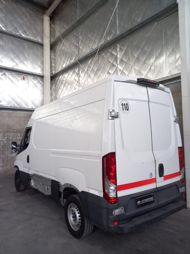 Imagen 9 de 9 de Iveco Daily Año 2020 L/n Chocado En Marcha